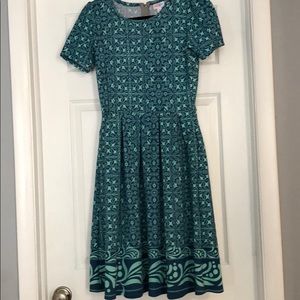 LuLaRoe Amelia